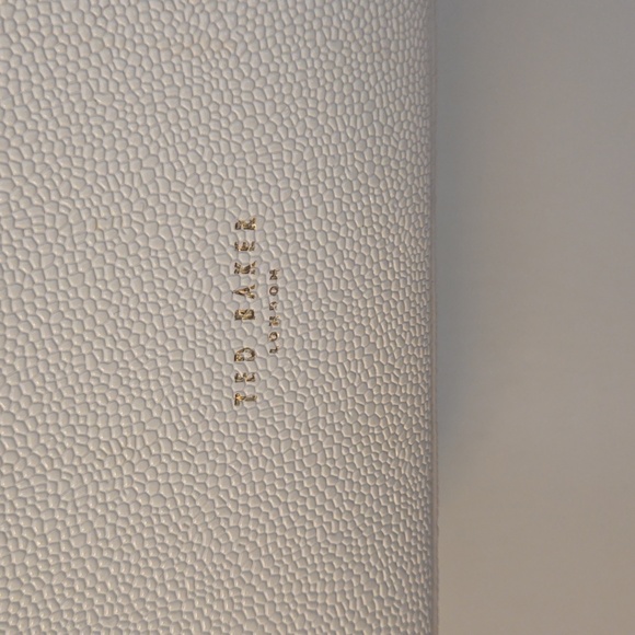 Ted Baker Jessica Bow Leather Tote - Picture 4 of 7